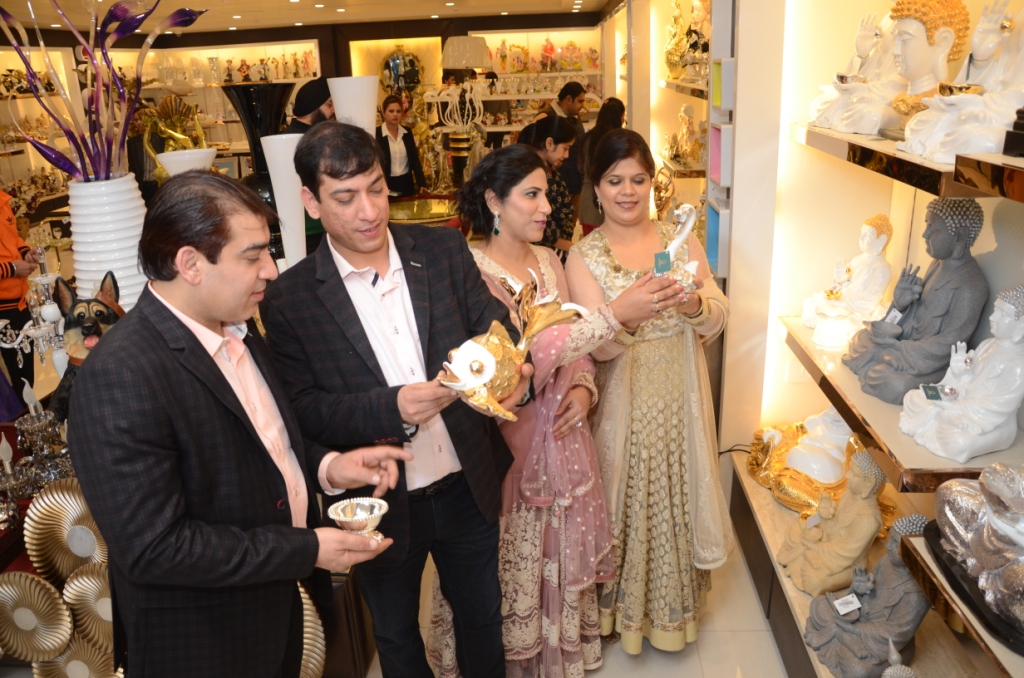 New inspiration to style and decorate your home with ‘DECORISTA’