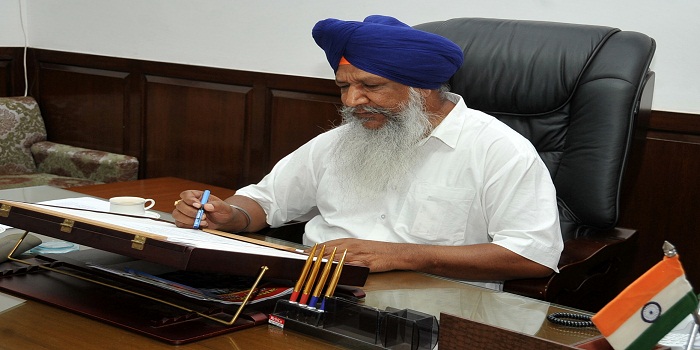 Ranike calls upon farmers to opt for dairy units