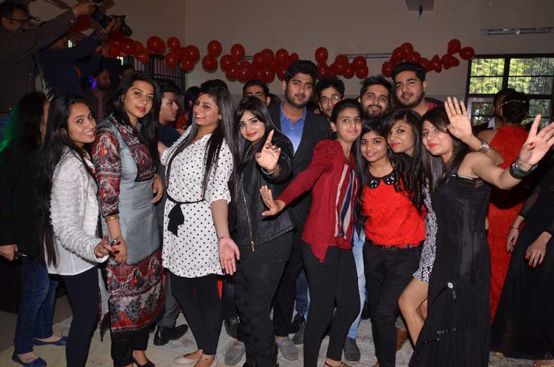 Inter National Institute of Fashion Design celebrated INIFD Valentine’s Bash 2015