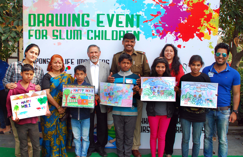 Aashray organized a drawing competition at Sukhna Lake