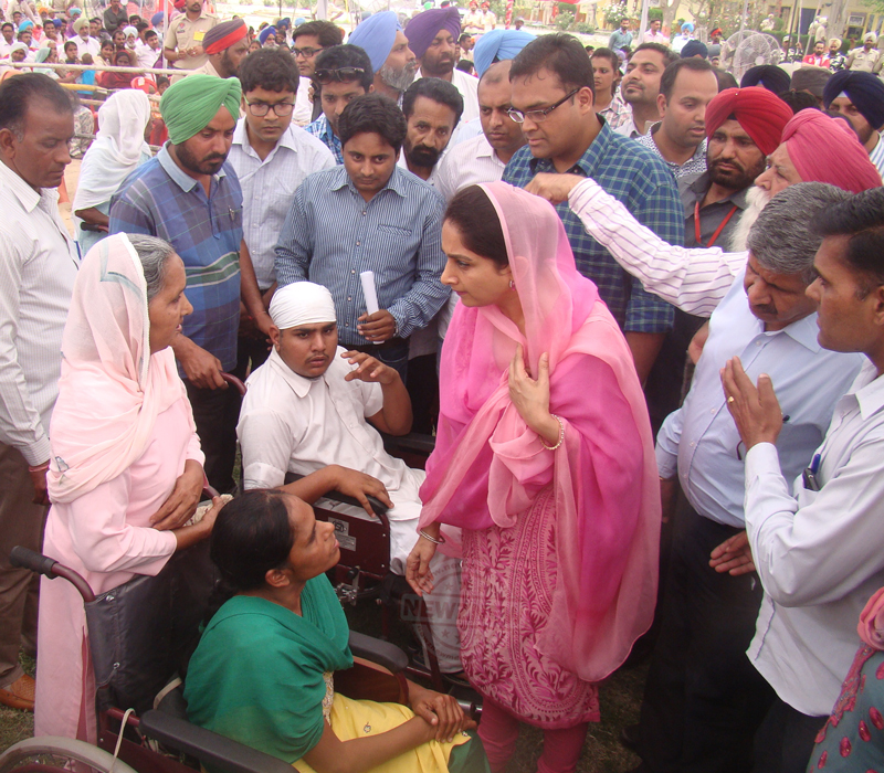 Rs 200 cr worth Textile Park to come up in Bathinda says Harsimrat Kaur Badal