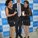 Mr.Jerome-Li-GM-Vivo-Punjab-during-the-launch-of-Vivo-X5max-World's-slimmest-phone