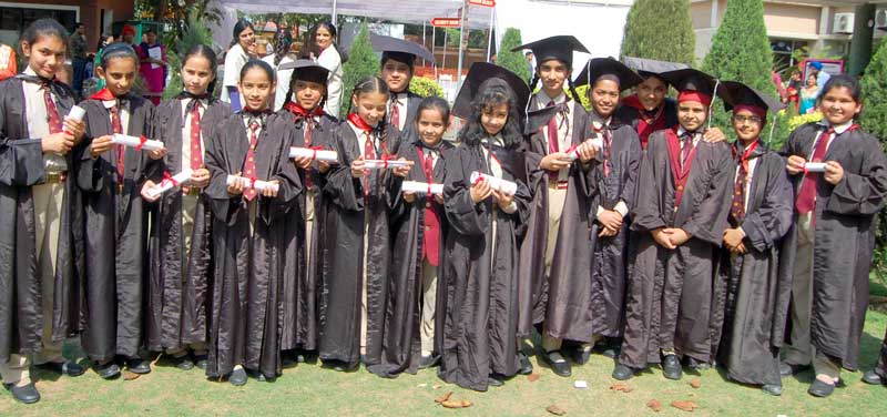 Graduation ceremony held in Shemrock School