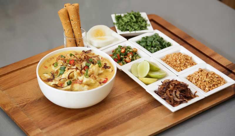 Hotel ICON Launch Hibachi, Kitchen & Bar