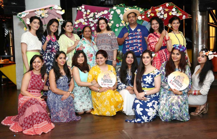 Mr INIFD Hawaiian title goes to Varun while Sonal gets the Ms. INIFD Hawaiian title at Hawaiian Party at INIFD