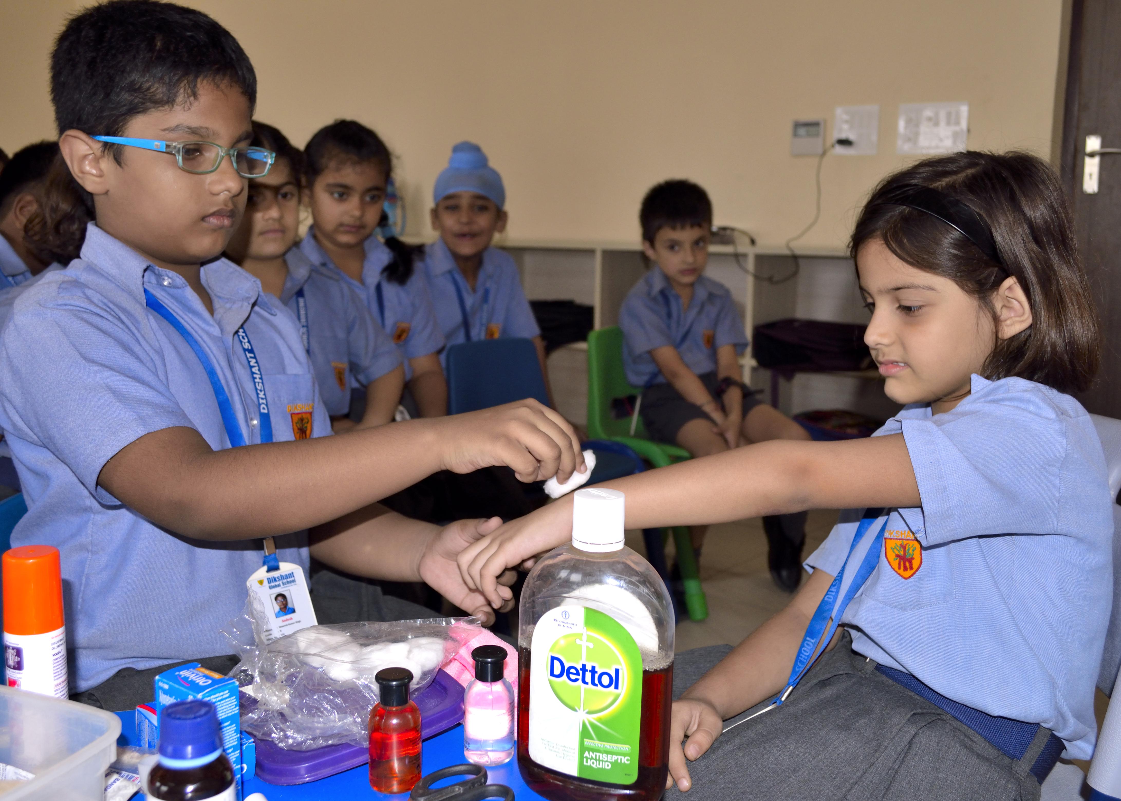 First Aid Box Training at Dikshant Global School