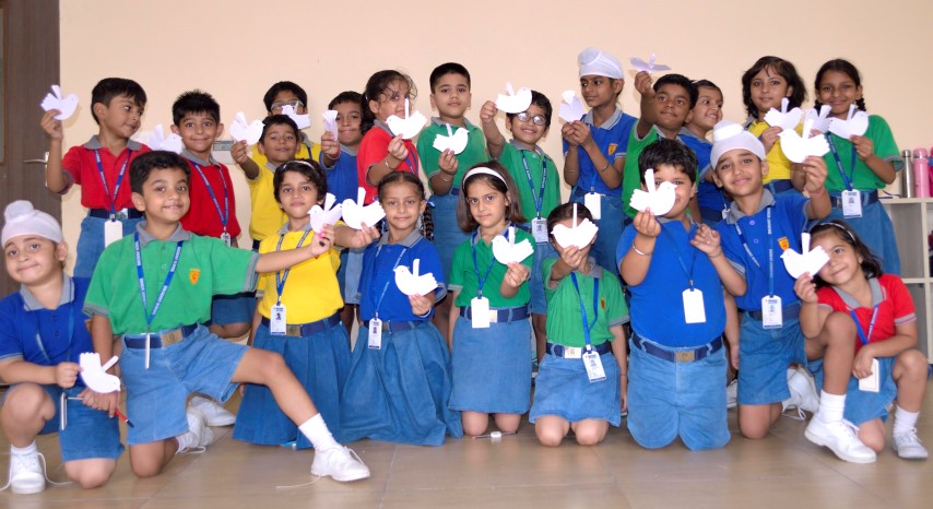 Students of Dikshant Global School celebrate International Peace Day
