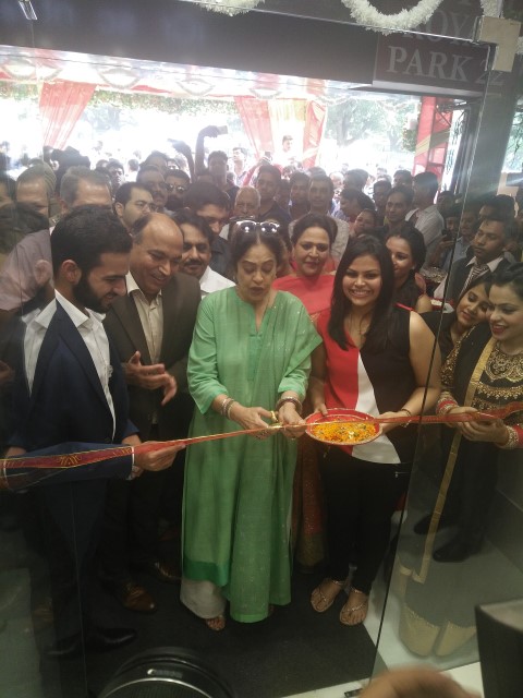 First Apple showroom of sector 22 Launched at Chandigarh