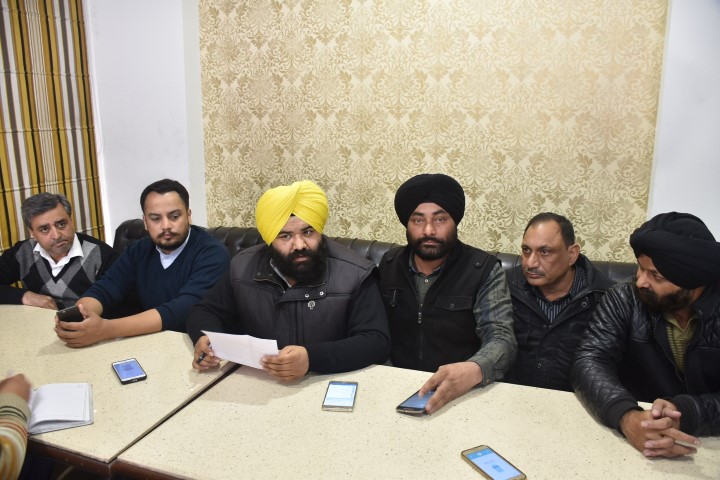 Resignations of 41 Congress MLAs on SYL issue is mere “Drama”: Aam Admi Party