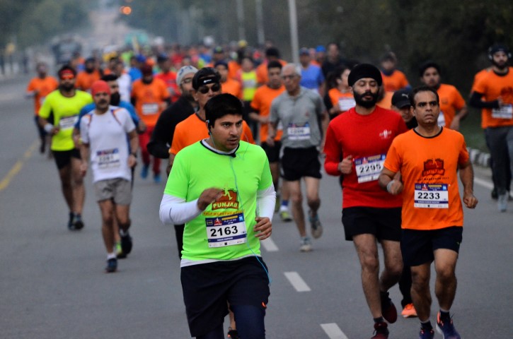 1 500 persons run for road safety in ‘Punjab Half Marathon-2017’ on Sunday
