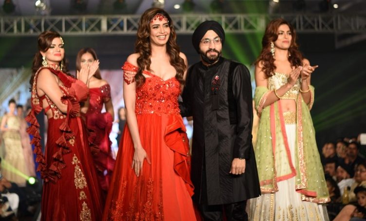Celebrity Designer Haneet singh Showcased “Midnight Beauty” Collection
