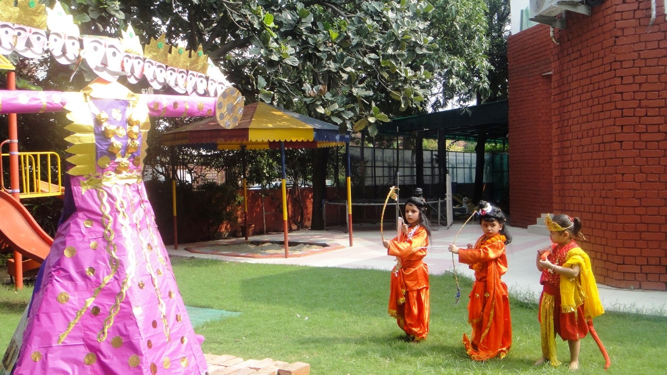 Dussehra Celebration at Woodlands House School