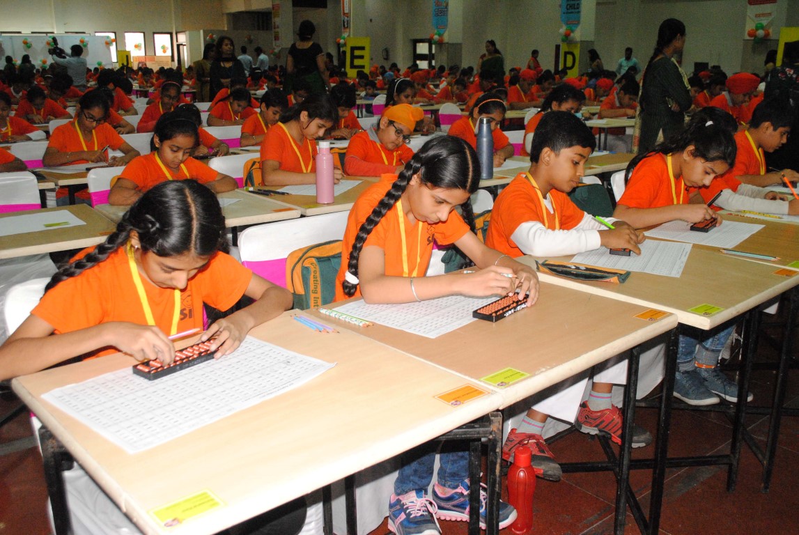 700 Young fast human Calculators participate in “SIP Punjab Prodigy 2017”