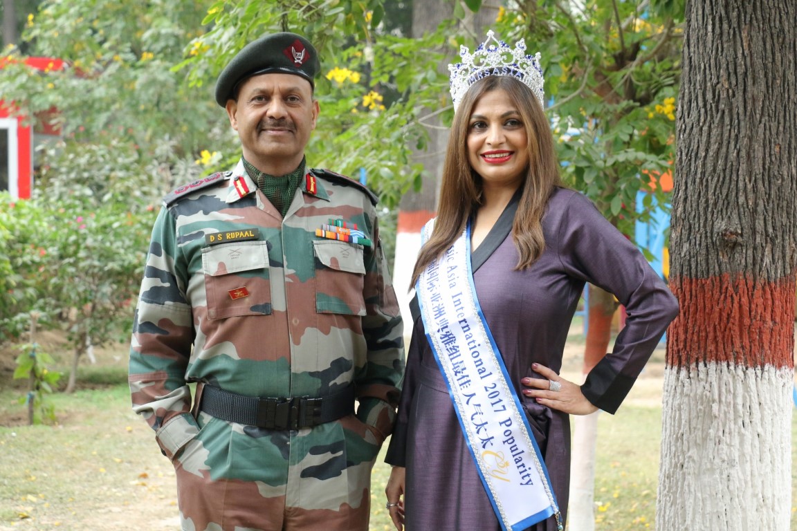 Jyoti Rupaal crowned Mrs Popularity classic at Mrs Asia International World -2017 in China