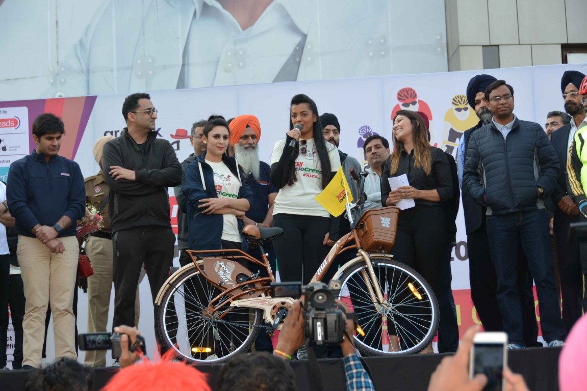 Bollywood actress Mughda Godse rides with Ludhiana