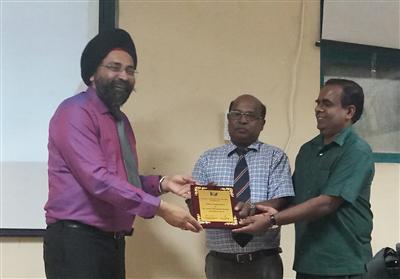 Elite Gentry of Doctors addressed by Dr. Sarabjit Singh on the invitation of Sri Lankan Orthodontic Society
