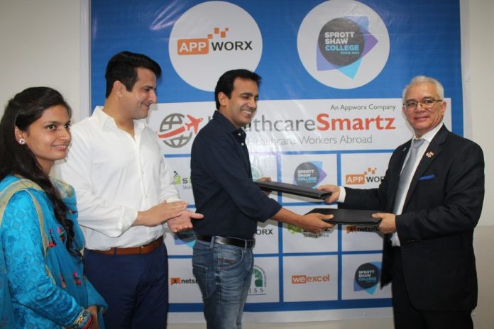 Mohali based Healthcare Smartz signed MoU with Canadian College for Better Nursing Prospects