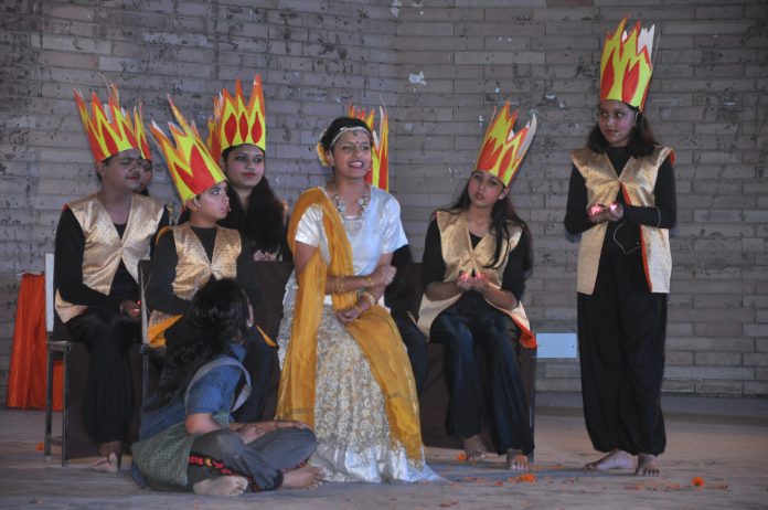 Dikshant Students present ‘Kala Manjusha’ Annual Show