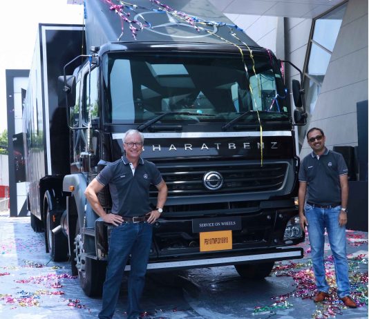Mercedes-Benz ‘Service On Wheels’