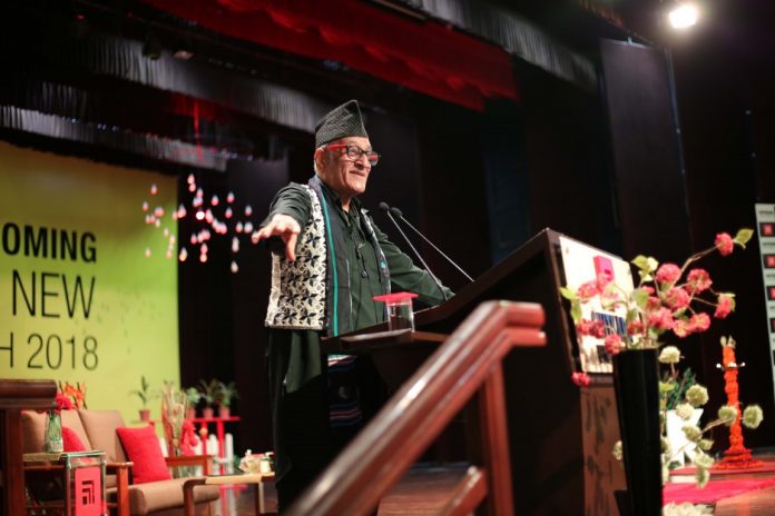 Thespian Mohan Agashe welcomes the Alpha Teachers of Chitkara University