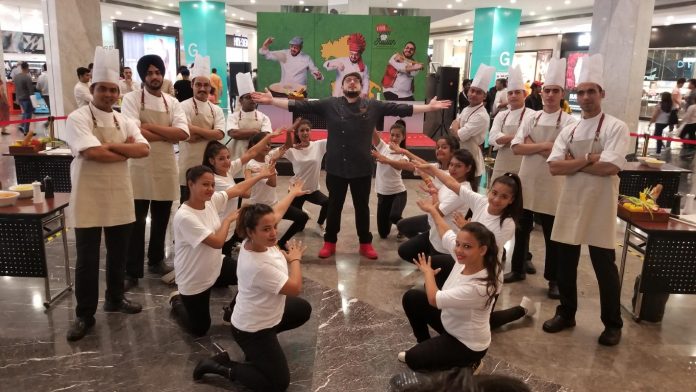 New Italian chef Gianfranco of Piccante at Hyatt Regency introduced at food flash mob