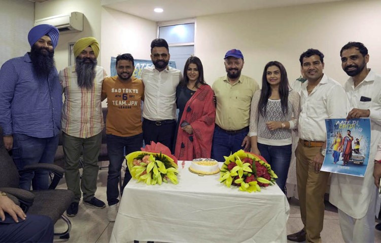 Neeru Bajwa&Amrit Maan starrer ‘Aate Di Chidi