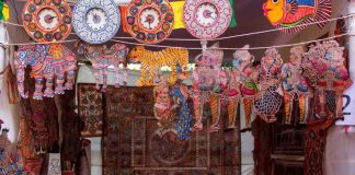 Dastkari Haat Craft Bazaar Extravagant