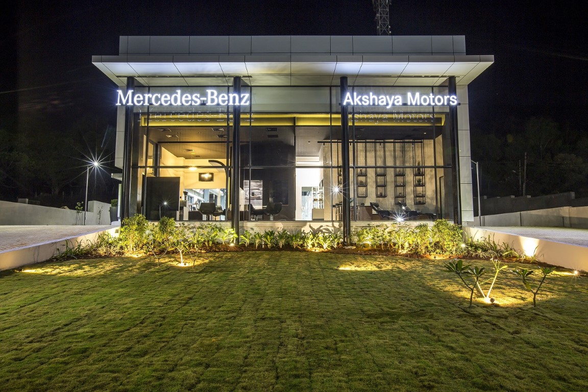 Mercedes-Benz inaugurates two first-ever luxury car outlets in Jodhpur and Hubballi
