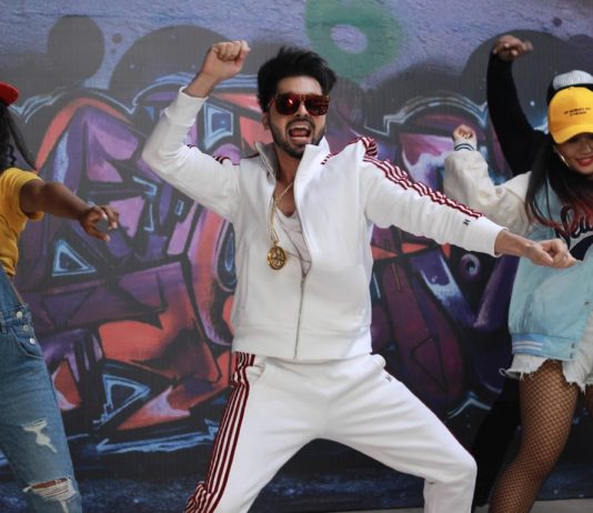 B Jay Randhawa’s latest track ‘Hello Friends’