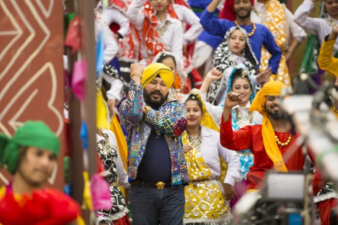 Daler Mehndi & Sapna Choudhary shoot for Haryanvi party number