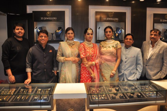 ‘S S Jewellers Plus’ outlet unveiled