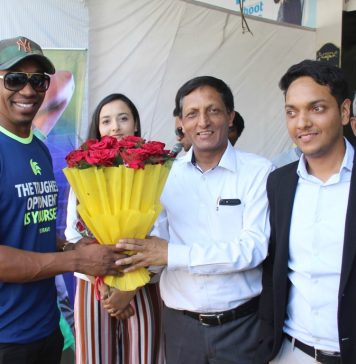 Dwayne John Bravo (DJ Bravo ) unveiled of "DSC DJ Bravo Series Bat" at Cricketer Shop, Mohali
