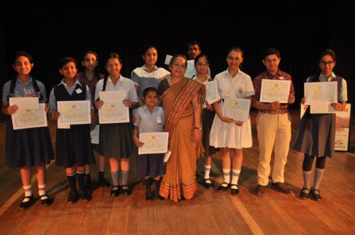 Sahayta charitable welfare society organizes anti tobacco declamation contest for school children