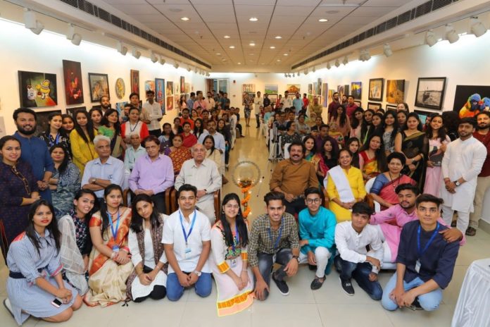 Annual Exhibition of Fine Art in National capital