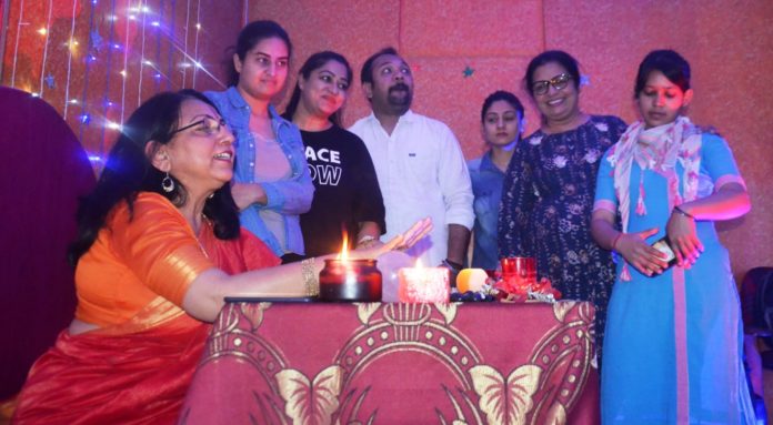 Crystal helps in boosting positive energies: Renu Mathur