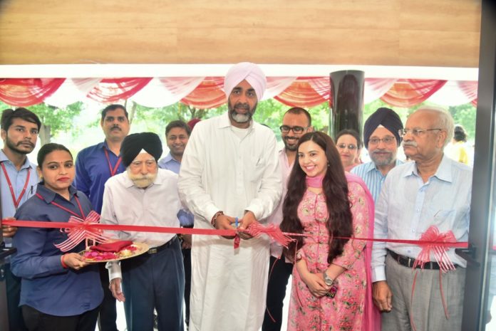 Finance minister inaugurates Medicos Centre in Chandigarh