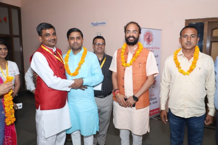 Creating a ladder between Public and PM Schemes: Rajmani