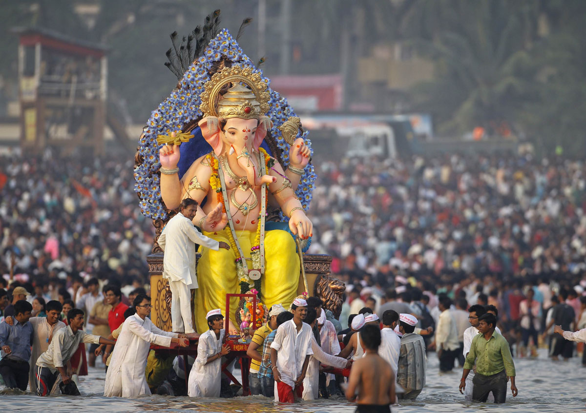 2019 Happy Ganesh Chaturthi Wishes SMS Messages Quotes Whatsapp Status in Marathi Hindi