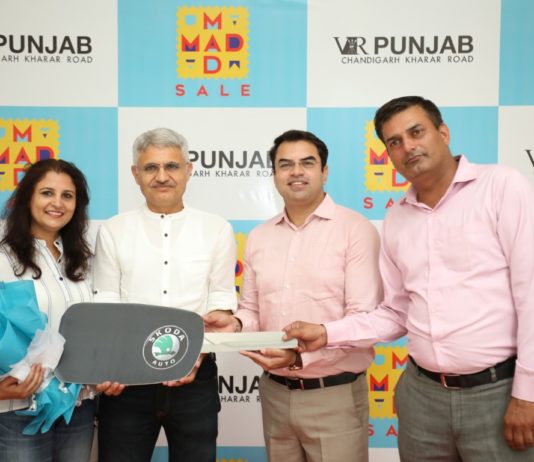 VR Punjab's Mad Mad Sale gives unmatched Joy to Lucky Winner