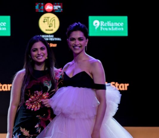 Deepika Padukone & Isha Ambani inaugurate the 21st edition of Jio Mami Film Festival