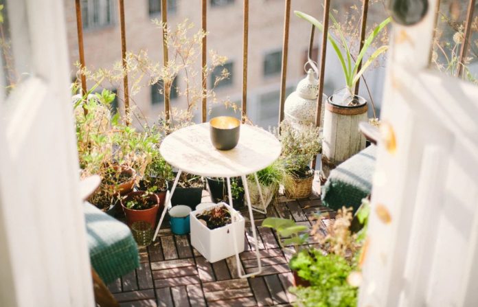 How To Beautify Your Balcony With Great Furniture