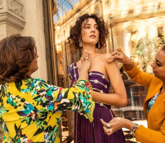 Cleopatra salon & bridal lounge showcases makeover trends in Paris