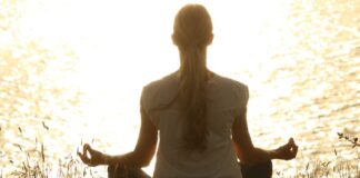 Dubai-based Indian girl has breaks a Yoga world record