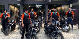 Classic Legends started deliveries of Jawa Perak in Punjab