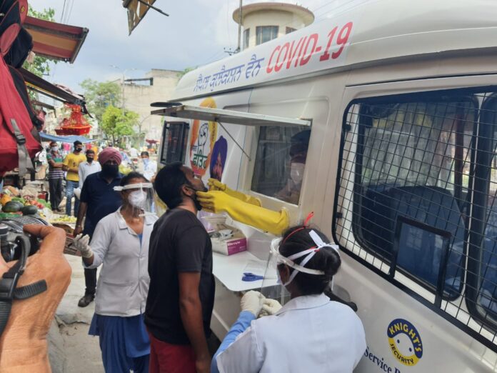 Mobile COVID-19 sampling drive initiated under ‘Mission Fateh’