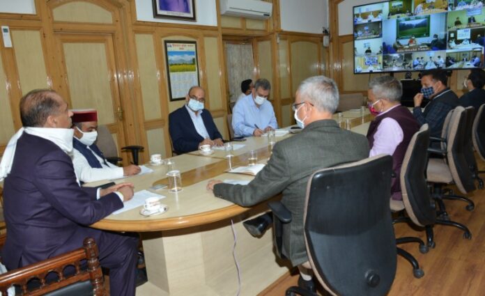 Doctors to ensure timely and proper treatment of Covid-19 patients: CM