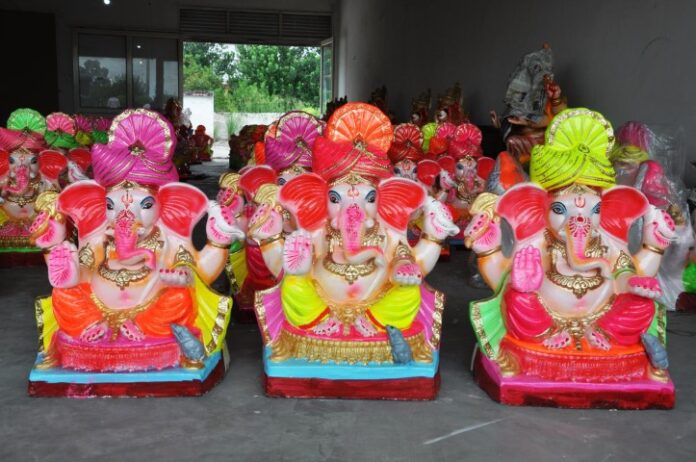 Ganesh Chaturthi: Eco-friendly earthen idols of Ganpati in demand