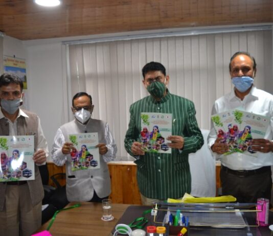 Forest Minister directs officers to ensure active participation of local people in important work