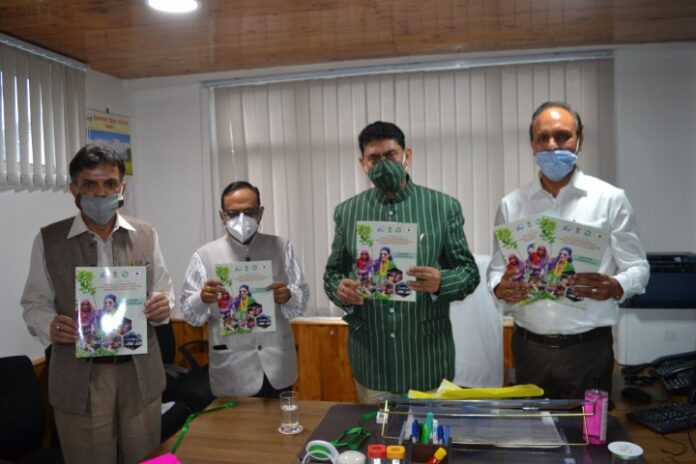 Forest Minister directs officers to ensure active participation of local people in important works