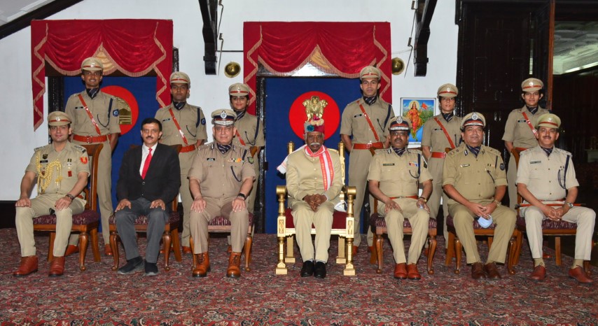 New appointed trainee IPS Officers call on Governo